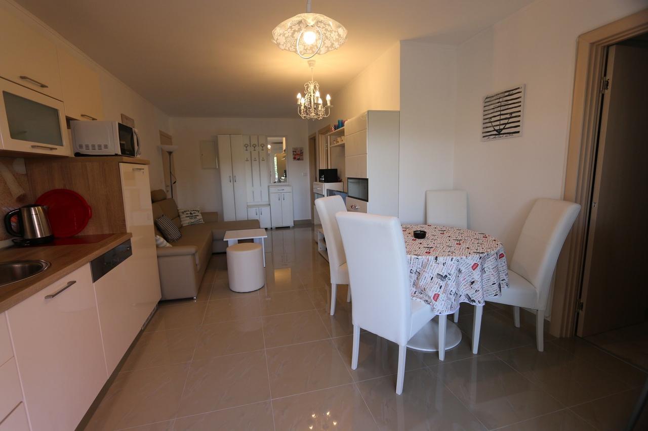 Apartments Saramandic Сило Экстерьер фото